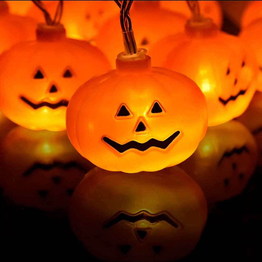 Lumo Pumpkin String Lights | 40 LEDs, 6.1m Outdoor Party Lights 2