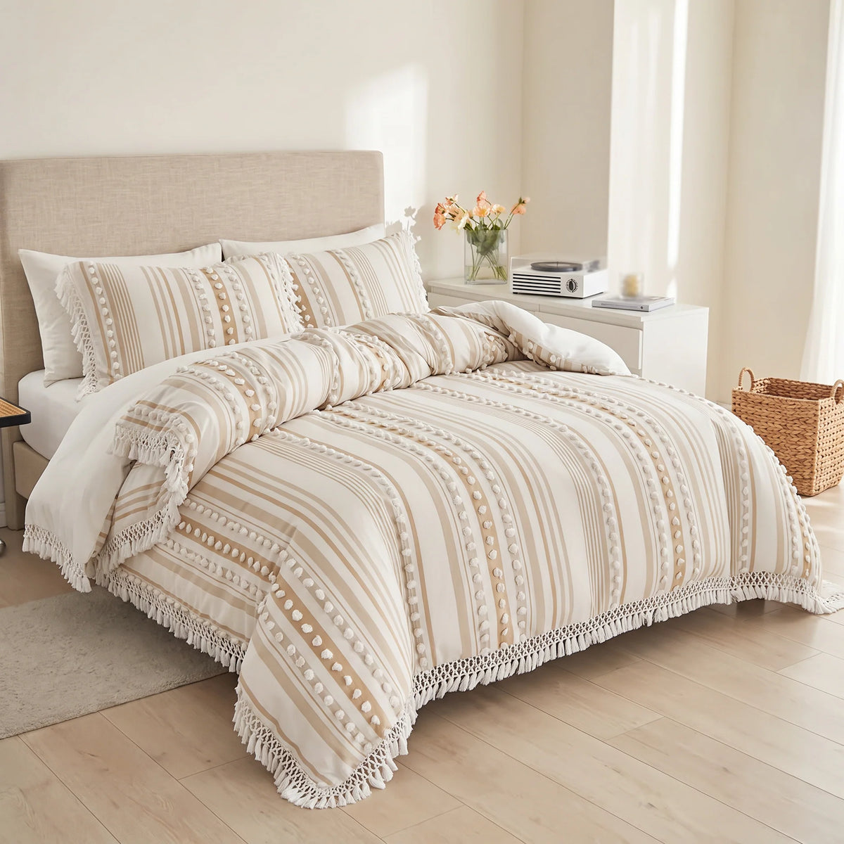 Riviera Duvet Set | Cotton-Microfiber Blend, King Size, Tufted Stripe 1