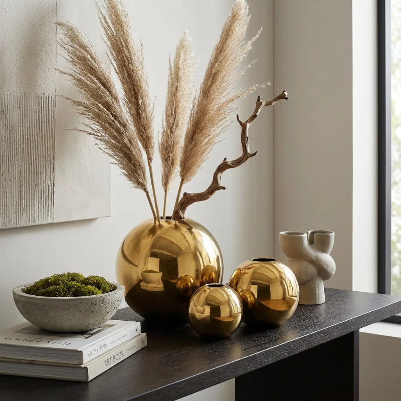 Rondo Large Ceramic Vase | Spherical Gold Finish 4