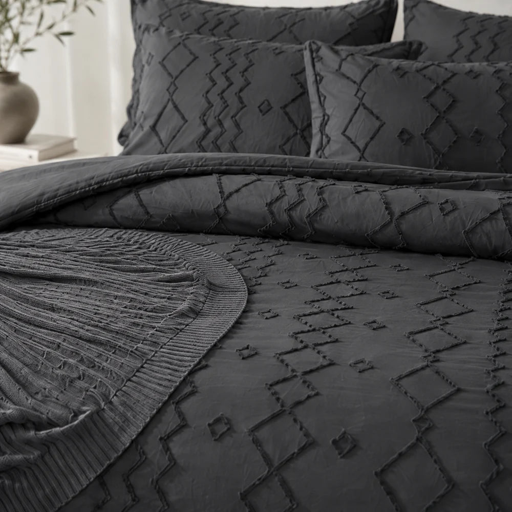 Vela Noir Bedding Set | Lightweight Polyester, Bohemian Texture 8