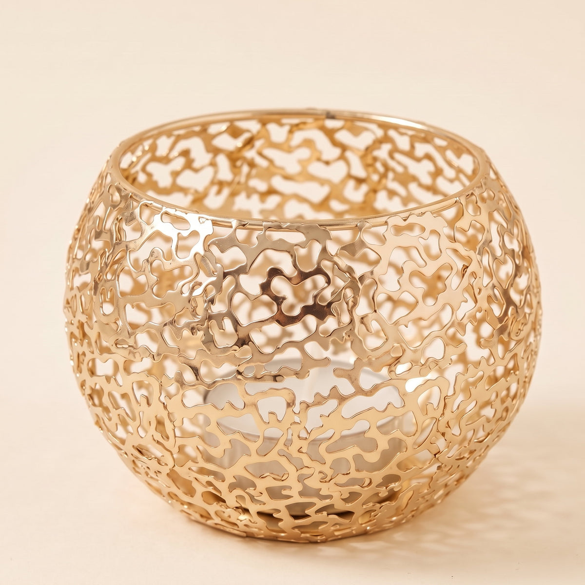 Gleam Sphere Candle Holder in Gold, Style Room