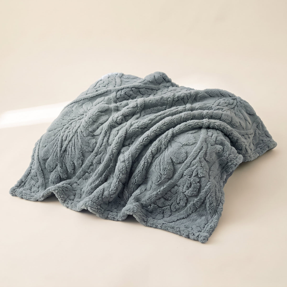 Pavo Jacquard Fleece Blanket in Storm Blue, Style Room