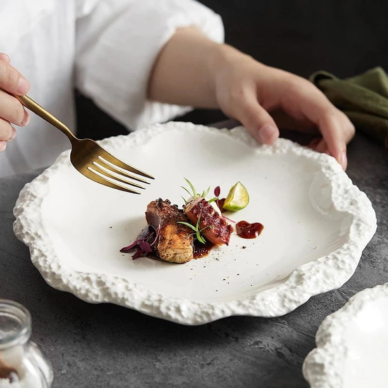 Ravon plate set with rock-textured rim, view 8