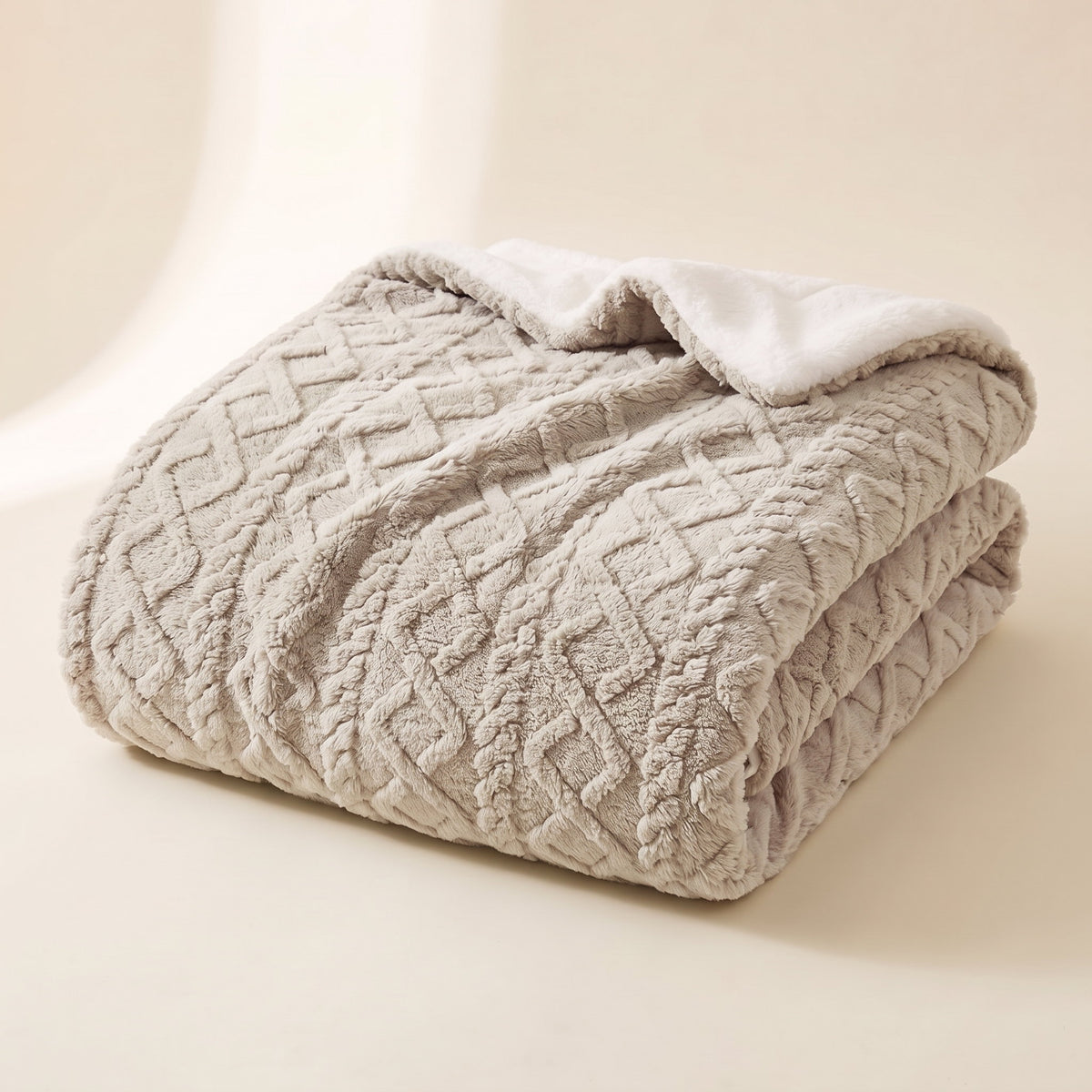Sable Sherpa Blanket in Velvet Whisper, Style Room