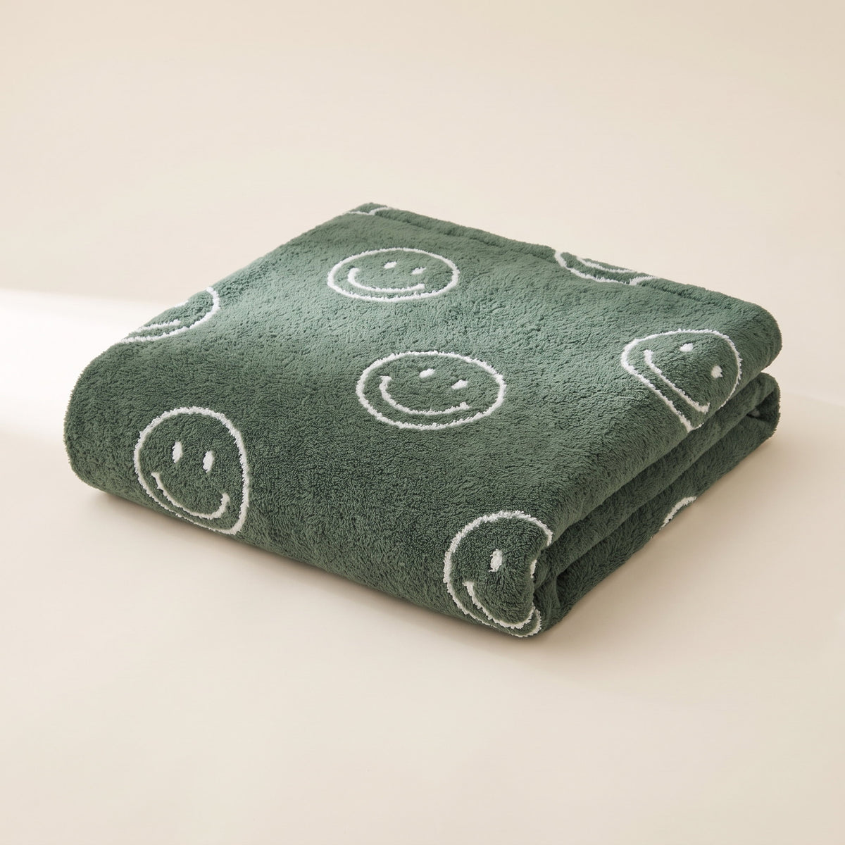 Soleil Plush Blanket in Forest Joy, Style Room