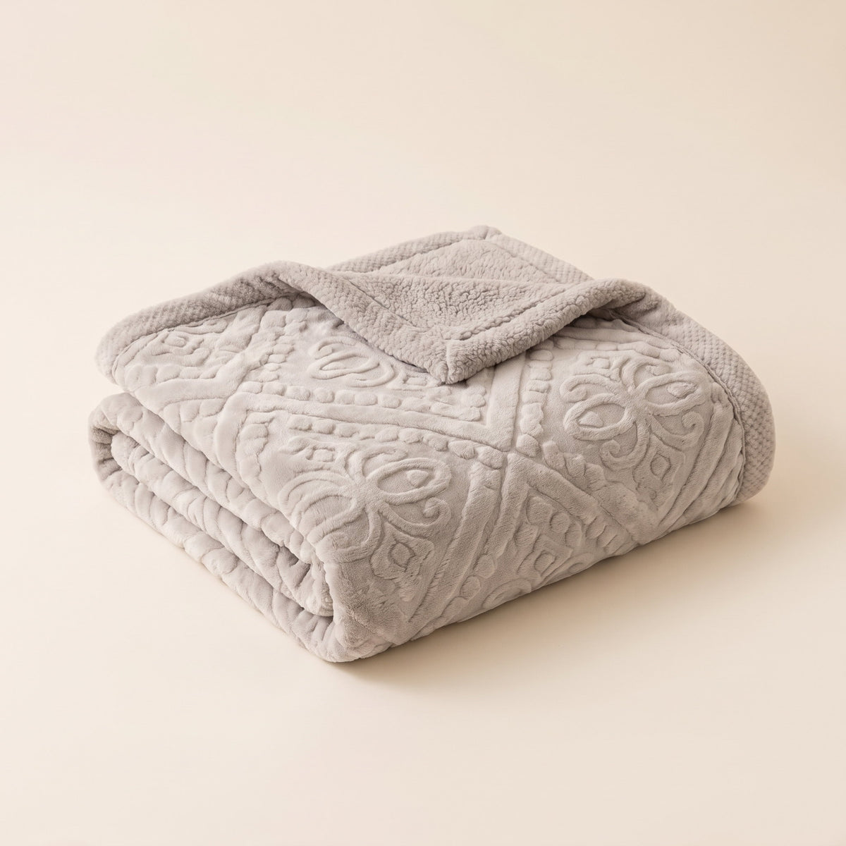 Vela Velvet Sherpa Blanket in Star Gray, Style Room