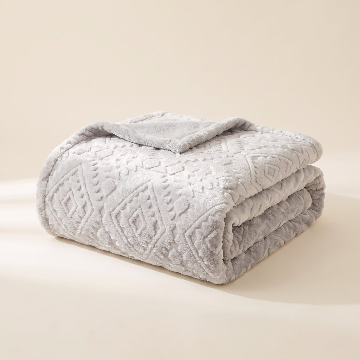 Zyra Throw Blanket in Silver Gray, Style Room